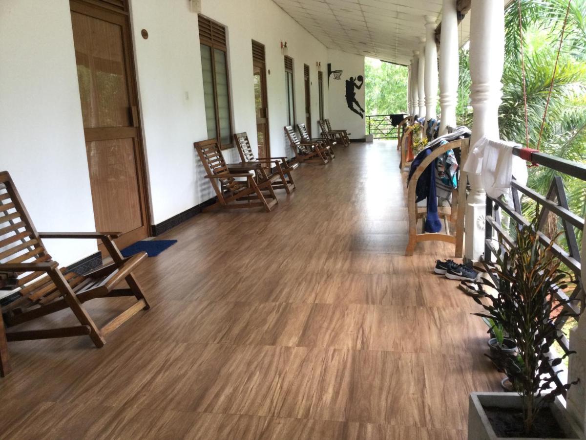 French Garden Resort Uppuveli Exterior foto