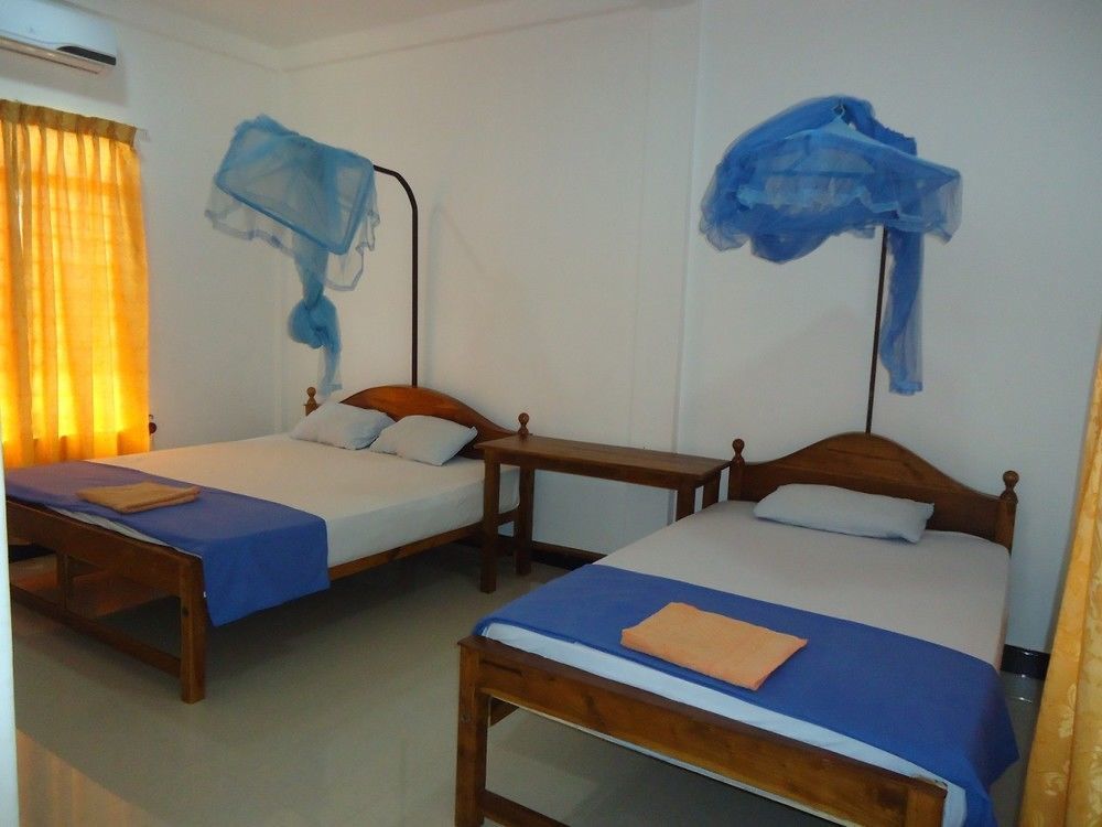 French Garden Resort Uppuveli Exterior foto